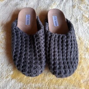 Steve Madden Gray Knit Mules